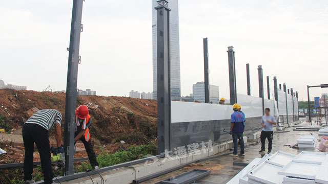 東莞厚街竹園路鋼結(jié)構(gòu)圍擋安裝效果-東莞-深圳市大通建材有限公司圍擋生產(chǎn)定制廠家